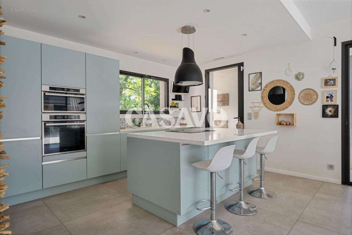 Maison à LE THOLONET