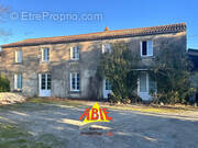 Photo 1 - Maison à BOUILLE-COURDAULT