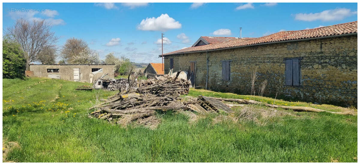 Maison à SAINT-ROMAIN-EN-GAL