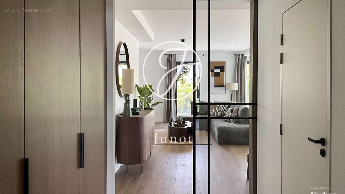 Marcq-en-Baroeul - CENTRE - Appartement à vendre - 140 m² - 4 pièces - Terrasse - Deux box - photo 5