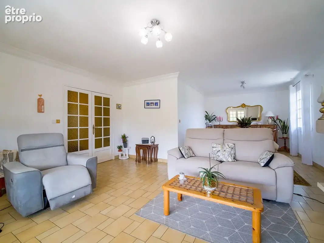 Maison 4 chambres, grand sous-sol et terrain a geaune - photo 2