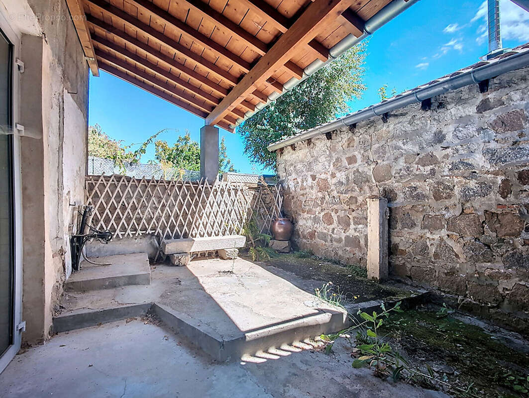 Maison à LE PERREON