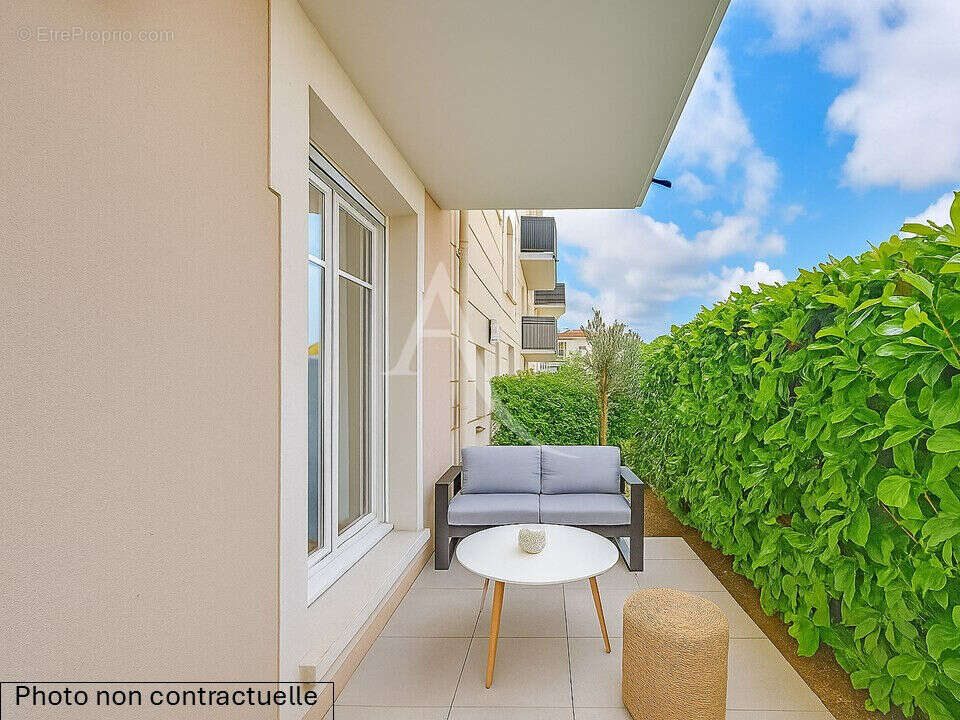 Appartement à QUINCY-VOISINS