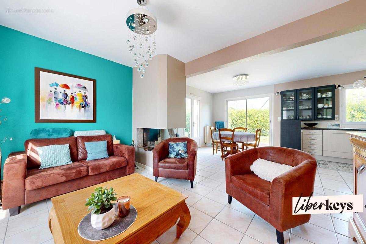 Maison à CHARTRES-DE-BRETAGNE