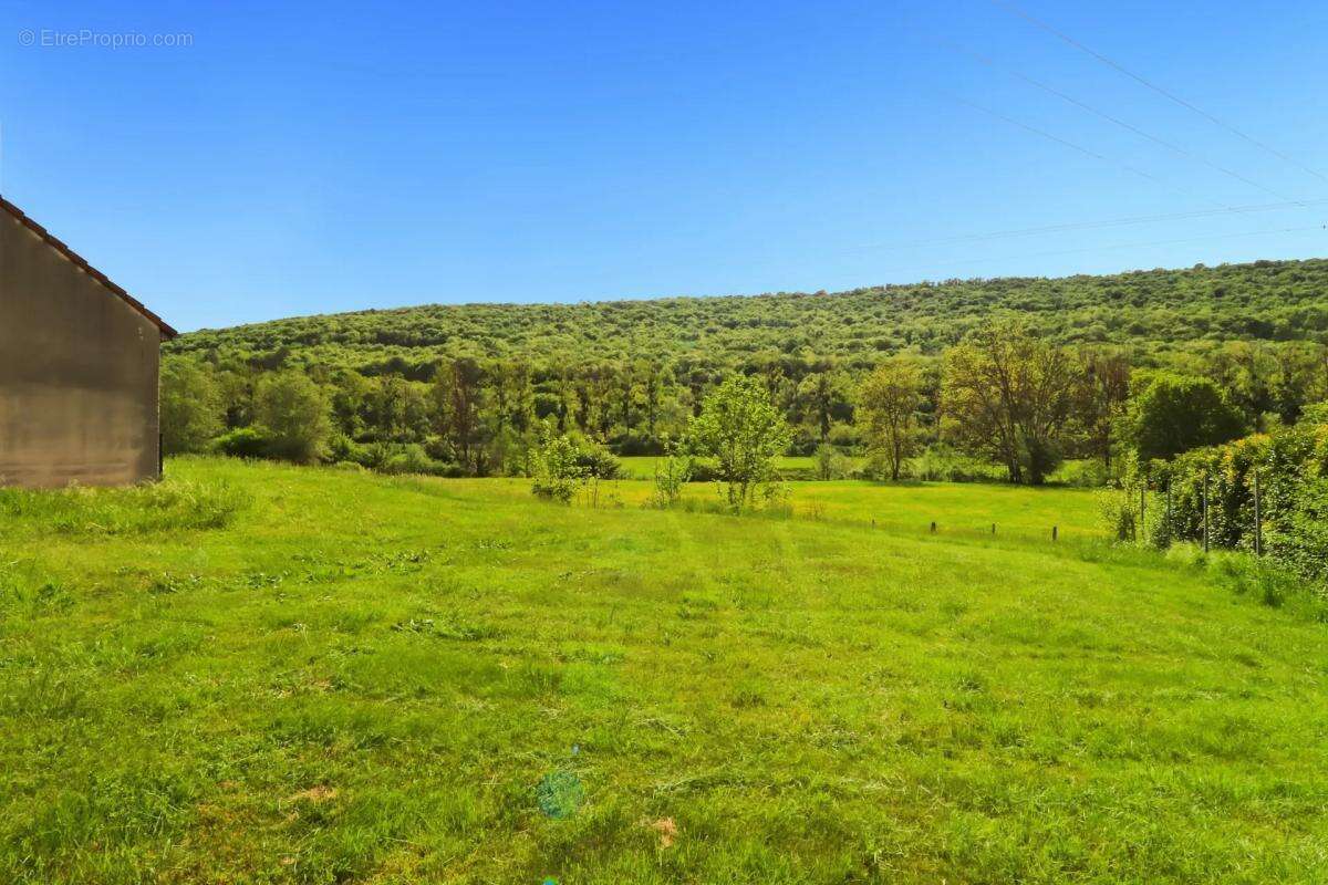 Maison à SAINT-VICTOR-SUR-OUCHE