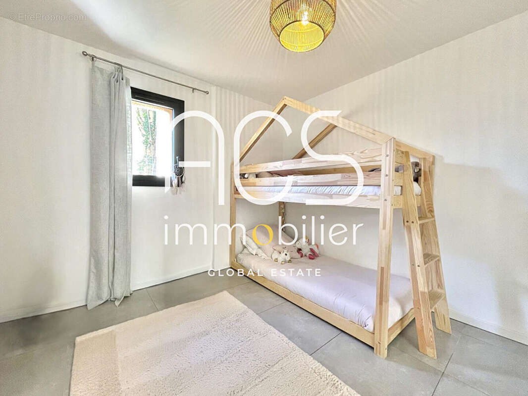 Appartement à MOUGINS