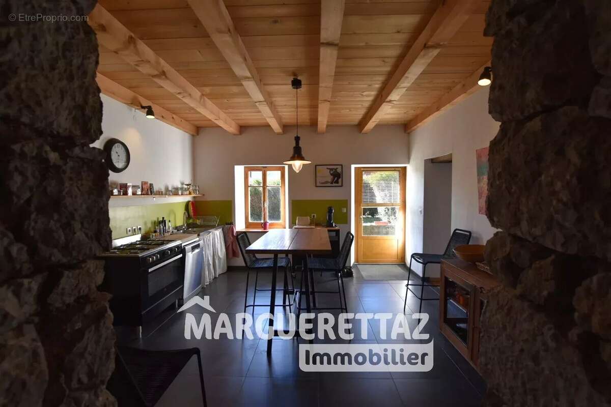Maison à MEGEVETTE