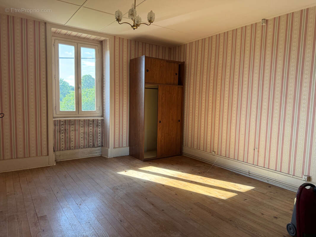 Maison à PIONSAT