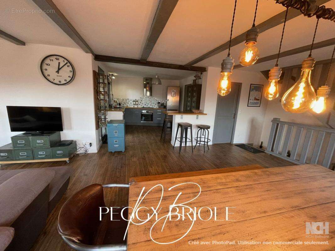 Maison à LES ANGLES