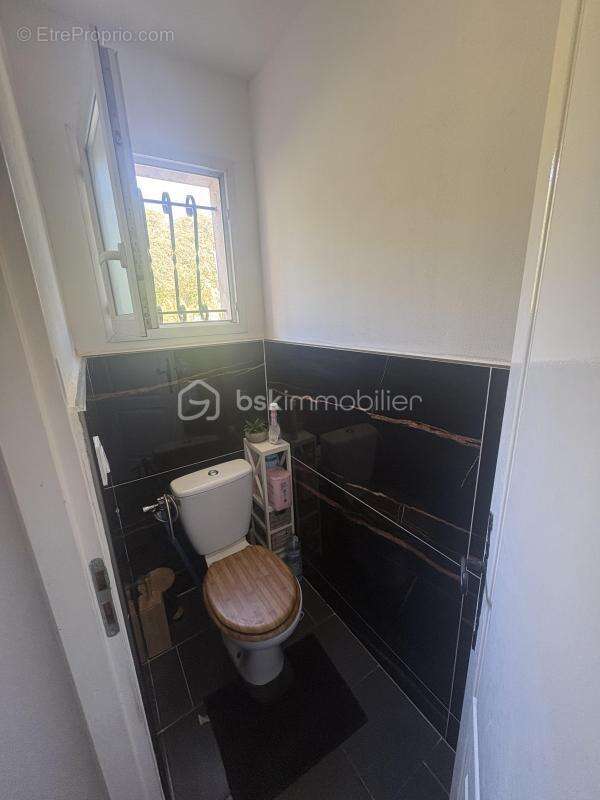 À Découvrir, Villa récente  avec piscine a 3 minutes d'Ales - photo 7