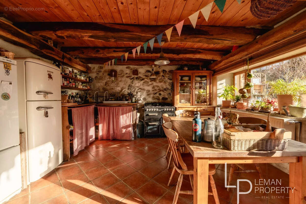 Maison à LESCHERAINES