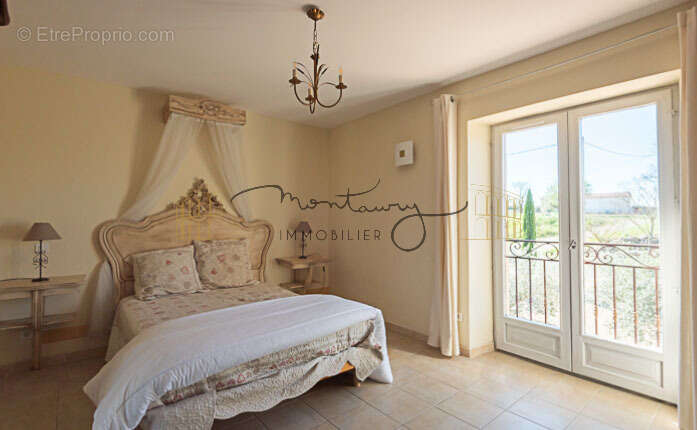 Maison à SAINT-JEAN-DE-SERRES