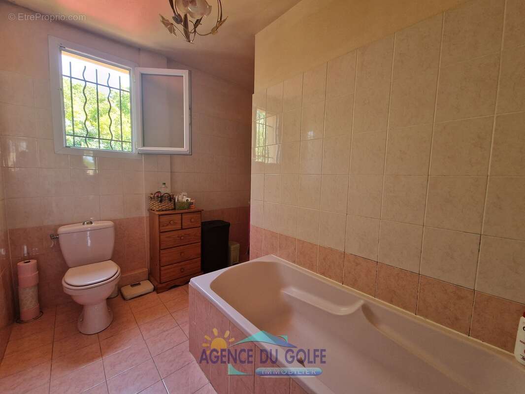 Villa T 4 mitoyenne au calme dans clos sécurisé - photo 9