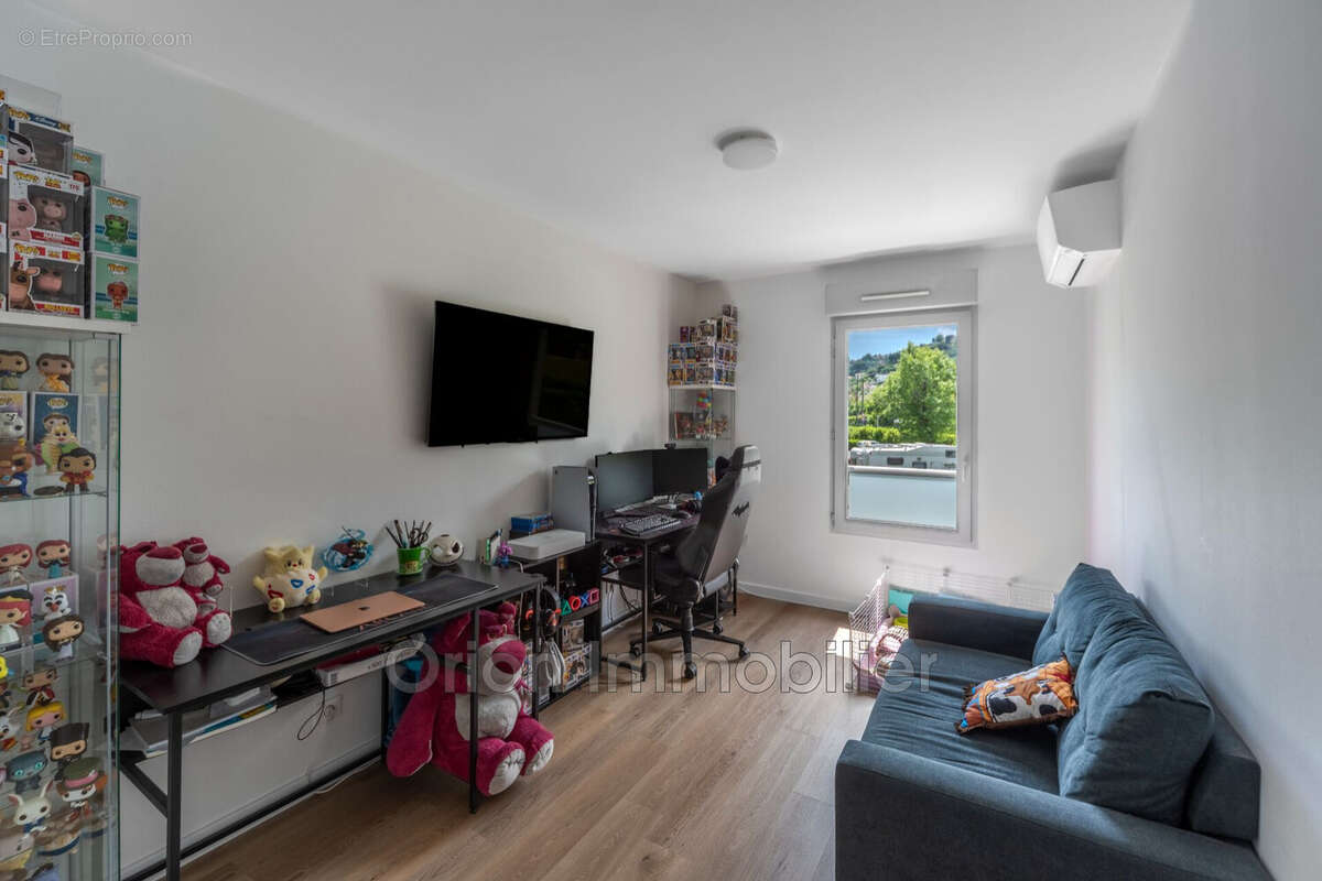 Appartement à MANDELIEU-LA-NAPOULE