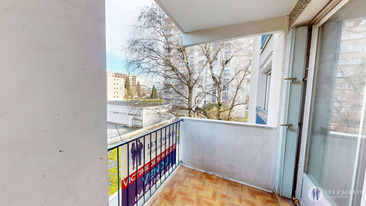 Appartement à SAINT-MARTIN-D'HERES