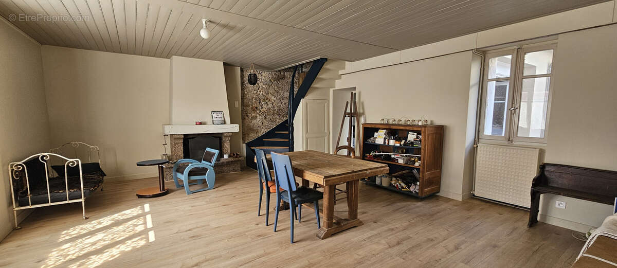 Maison à LA MONTAGNE