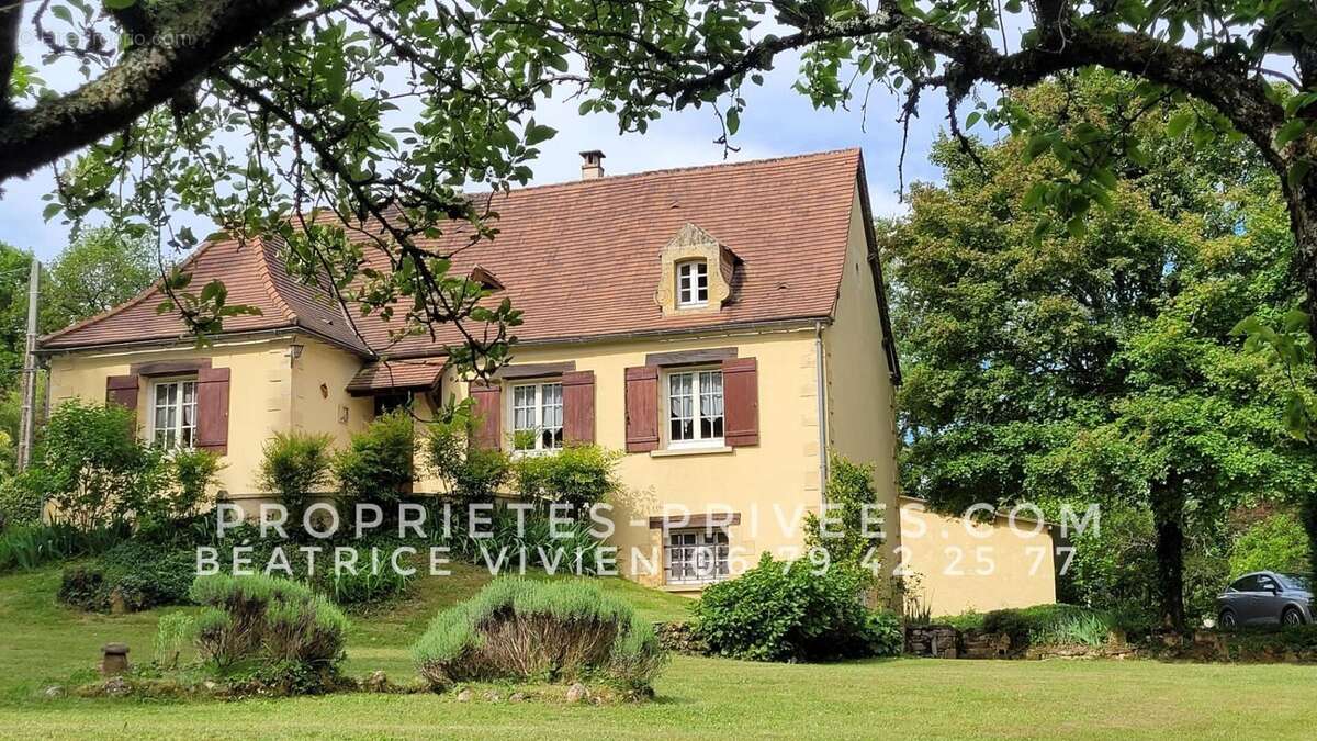 Maison à ROUFFIGNAC-SAINT-CERNIN-DE-REILHAC