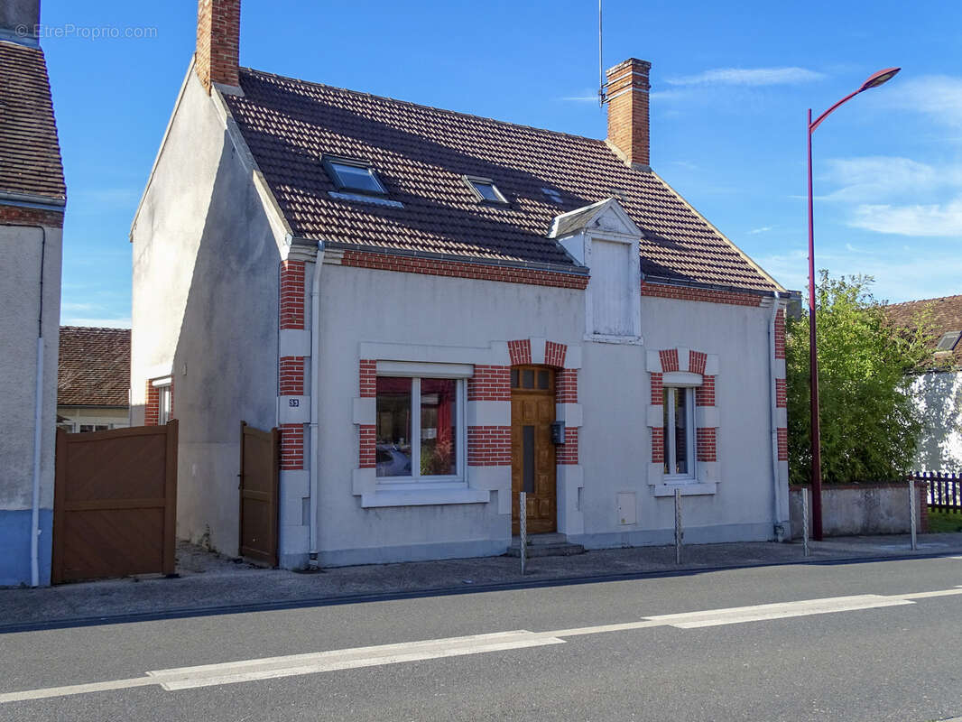 Maison à CHATRES-SUR-CHER