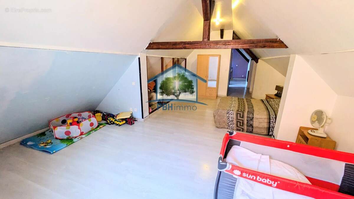 OBERSOULTZBACH (67) - Maison 156m² habitables  + Maison 60m² à rénover avec Cour, Caves, Jardin et Terrasses sur 5.08 ares - photo 17