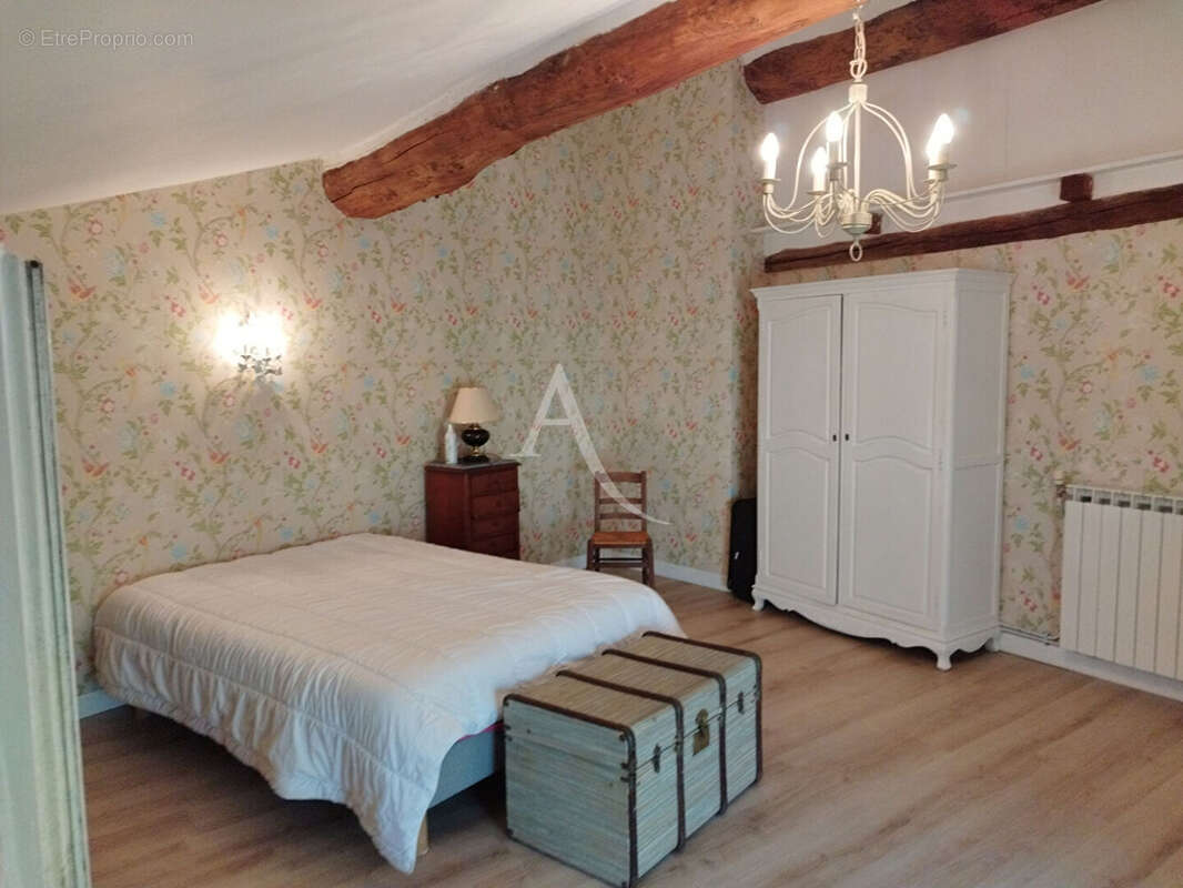 Charentaise de plain pied 4 chambres avec piscine. - photo 14