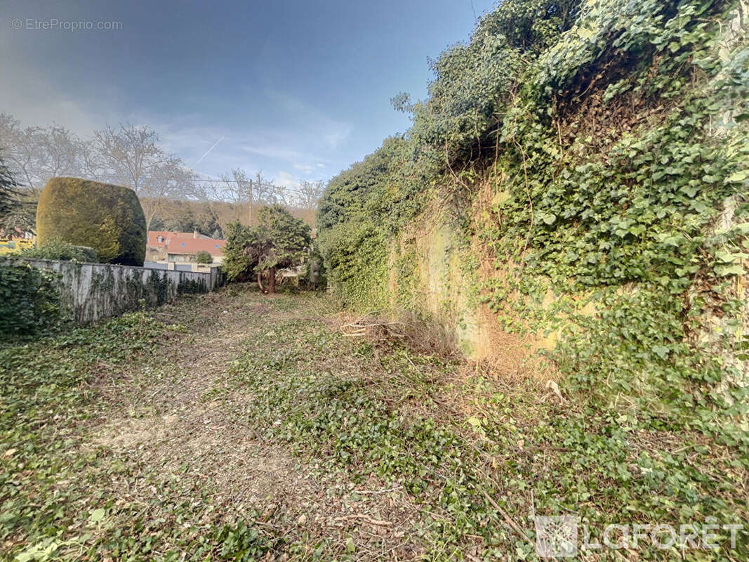 Maison à GIF-SUR-YVETTE