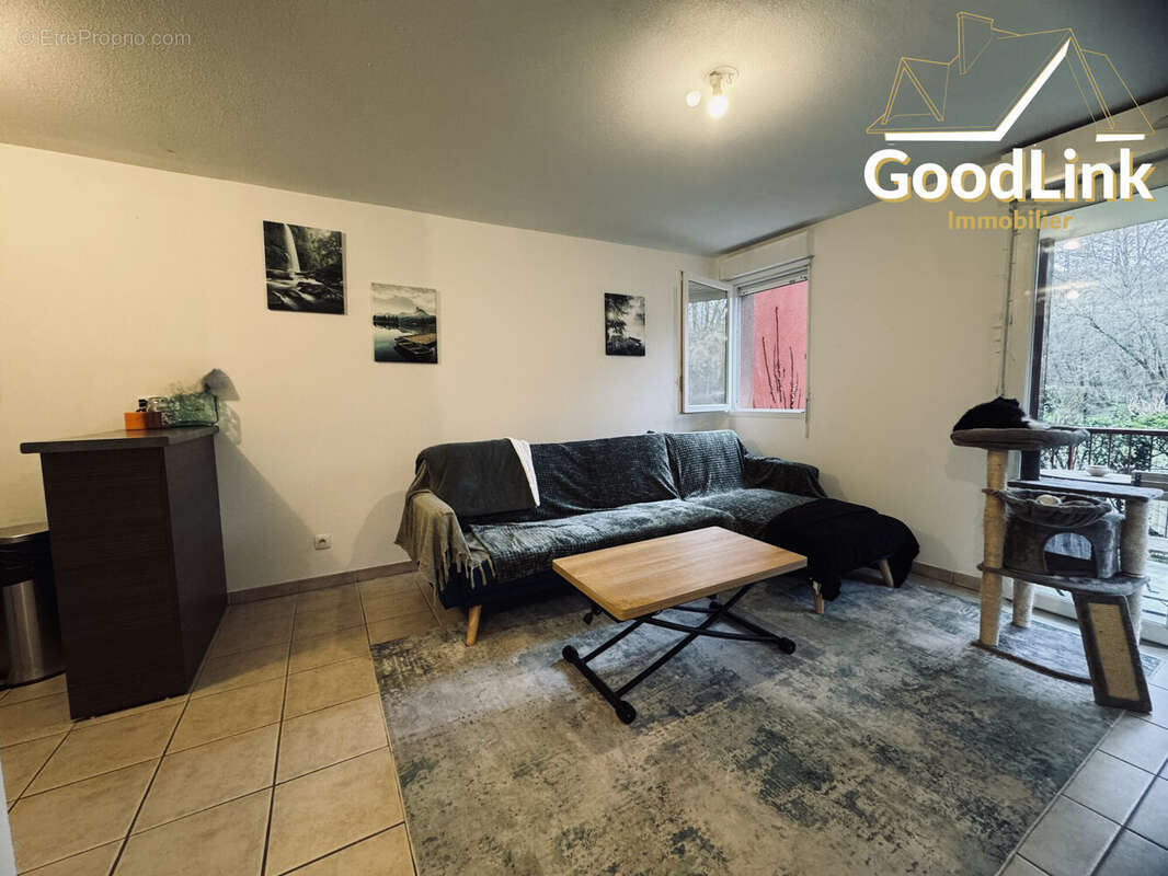 Appartement à LA RIVIERE-SAINT-SAUVEUR