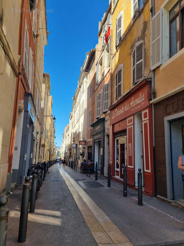 Appartement à MARSEILLE-2E