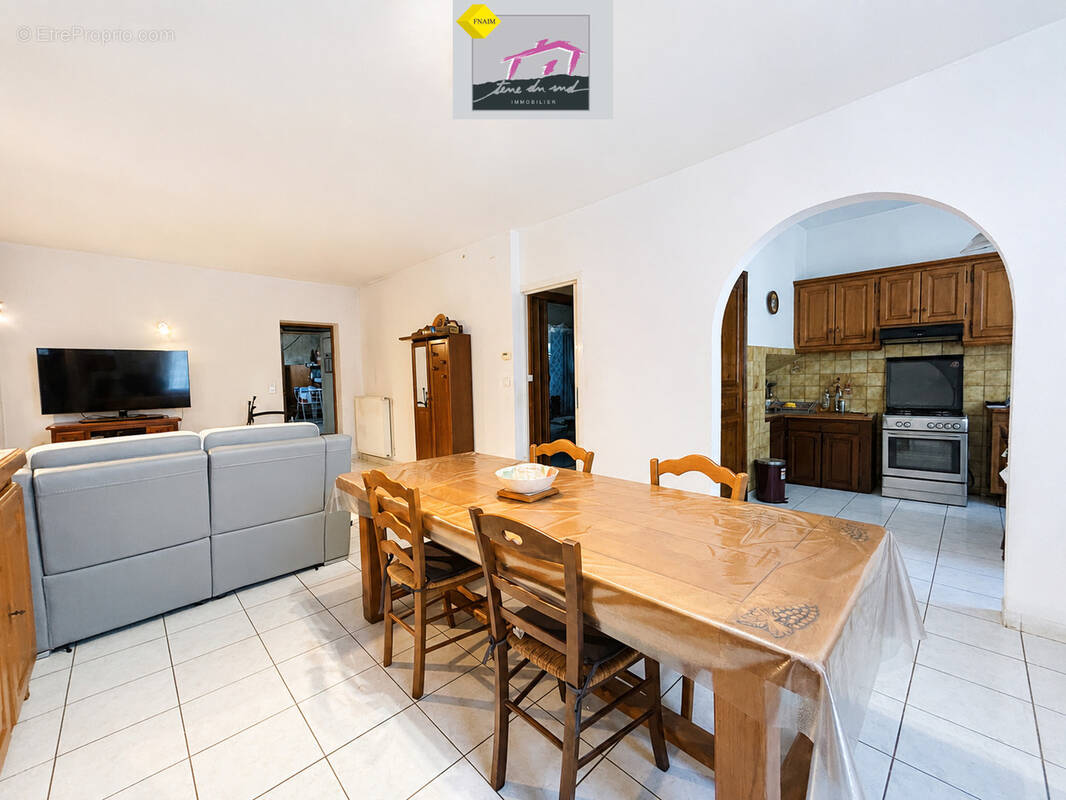 Maison à LEZIGNAN-CORBIERES