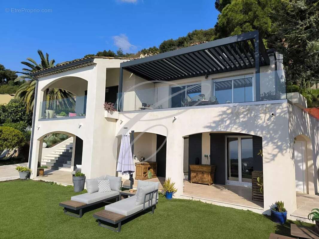 Maison à ROQUEBRUNE-CAP-MARTIN