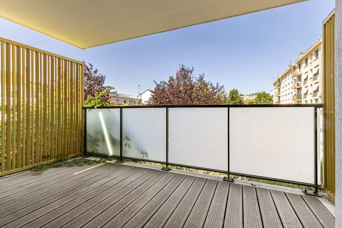 Appartement à NANTERRE