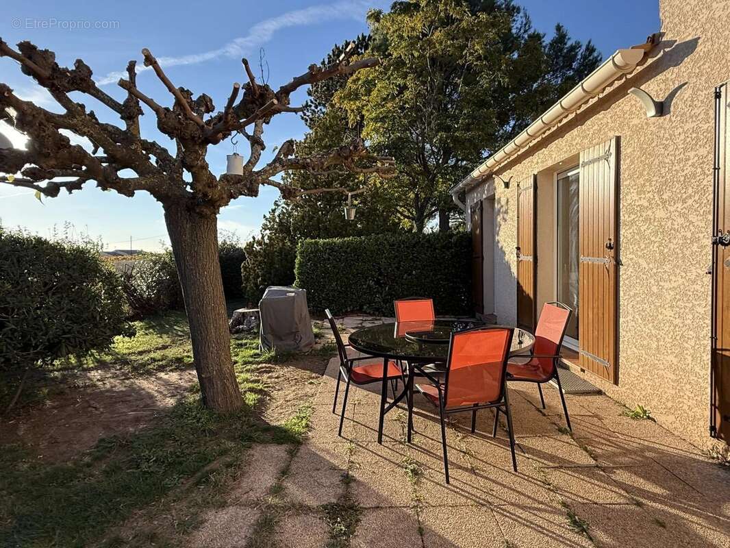 Maison à POURRIERES