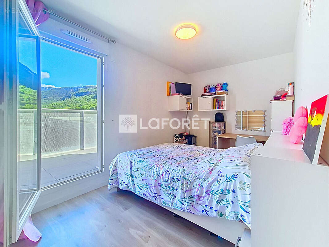 Appartement Challes Les Eaux 5 pièce(s) 102.15 m2 - photo 16