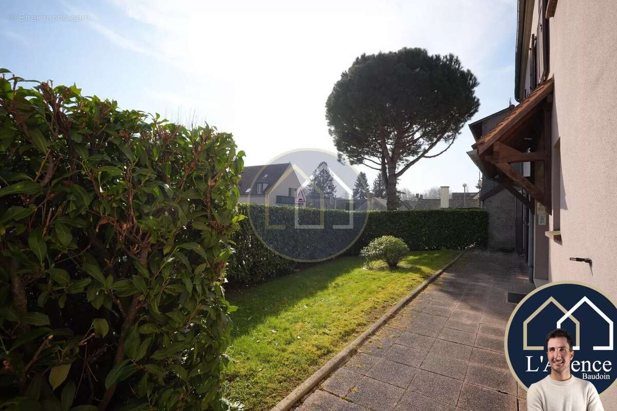 Appartement à EPERNON