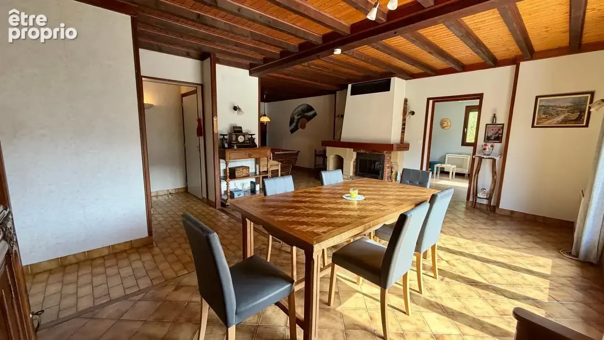 Grande maison familiale à vendre – 5 chambres – 190 m² – Terrain de 2 125 m² – Saint-Bueil - photo 4