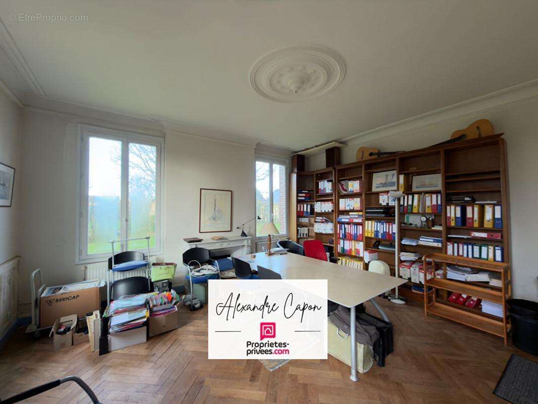 Demeure de caractère Yvetot 10 pièces 305 m² - photo 3