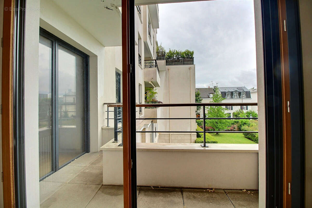 Appartement à COLOMBES