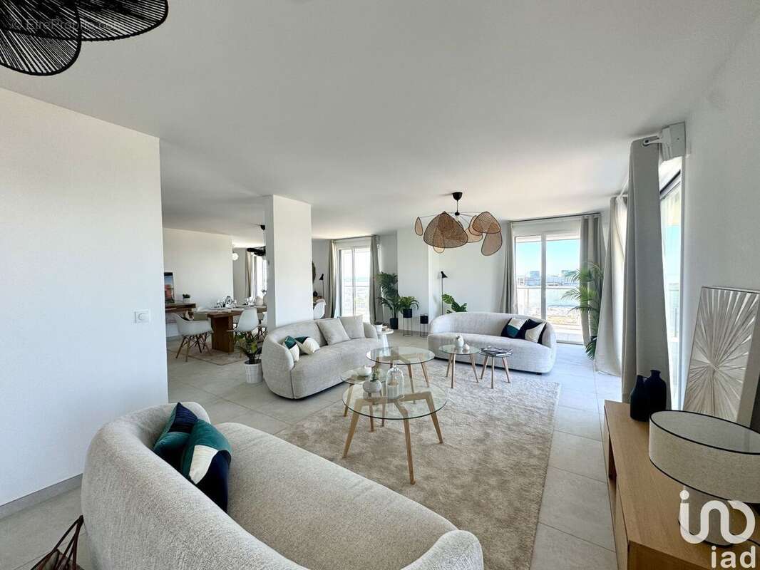 Photo 3 - Appartement à SAINT-LAURENT-DU-VAR