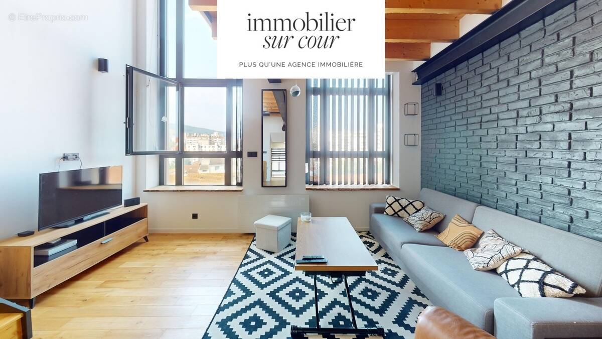 Appartement à SAINT-ETIENNE