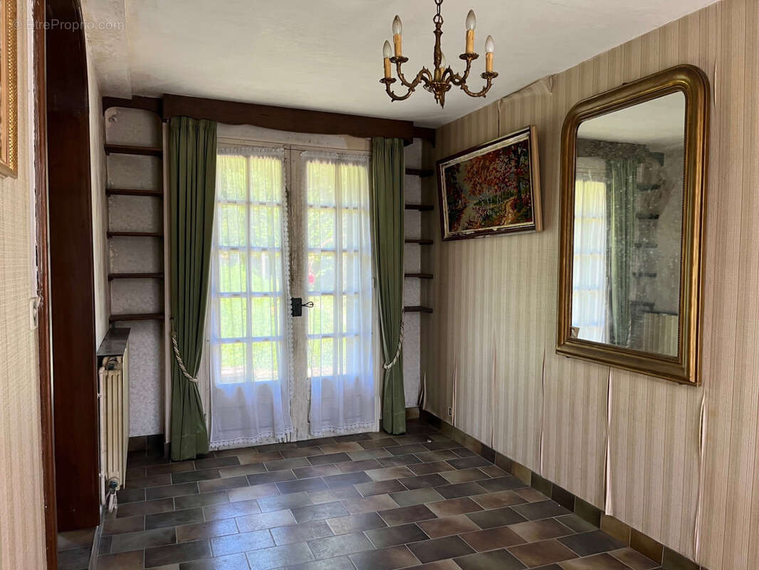 Maison à COUSSAC-BONNEVAL