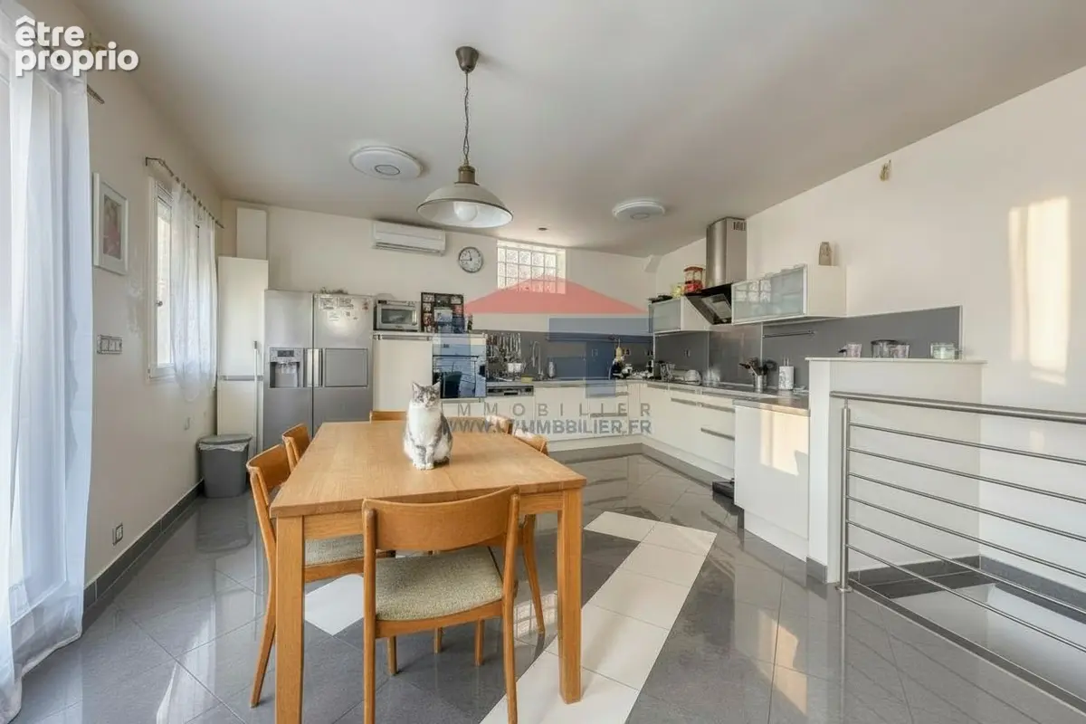 Maison 4 pièces 130 m² à vendre à Montreuil (93100) - photo 3