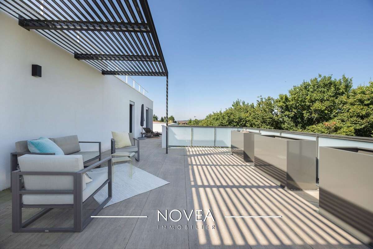 Appartement à SAINTE-FOY-LES-LYON