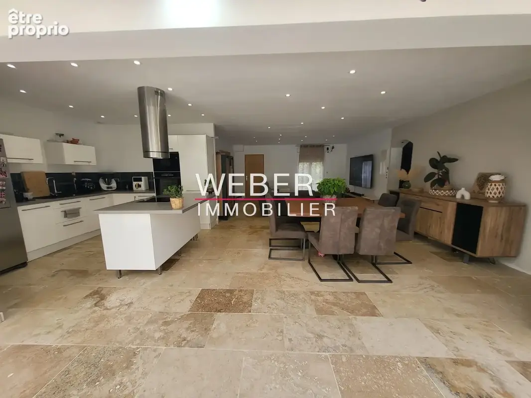 SAINTE ANNE D'EVENOS - Villa Plain pied 162 m2 - Piscine - Terrain 4800 m2 - photo 7