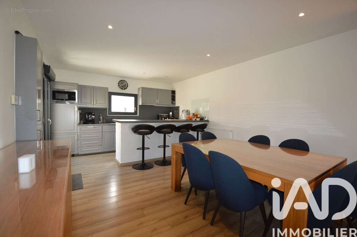 Photo 5 - Maison à VIRY-CHATILLON