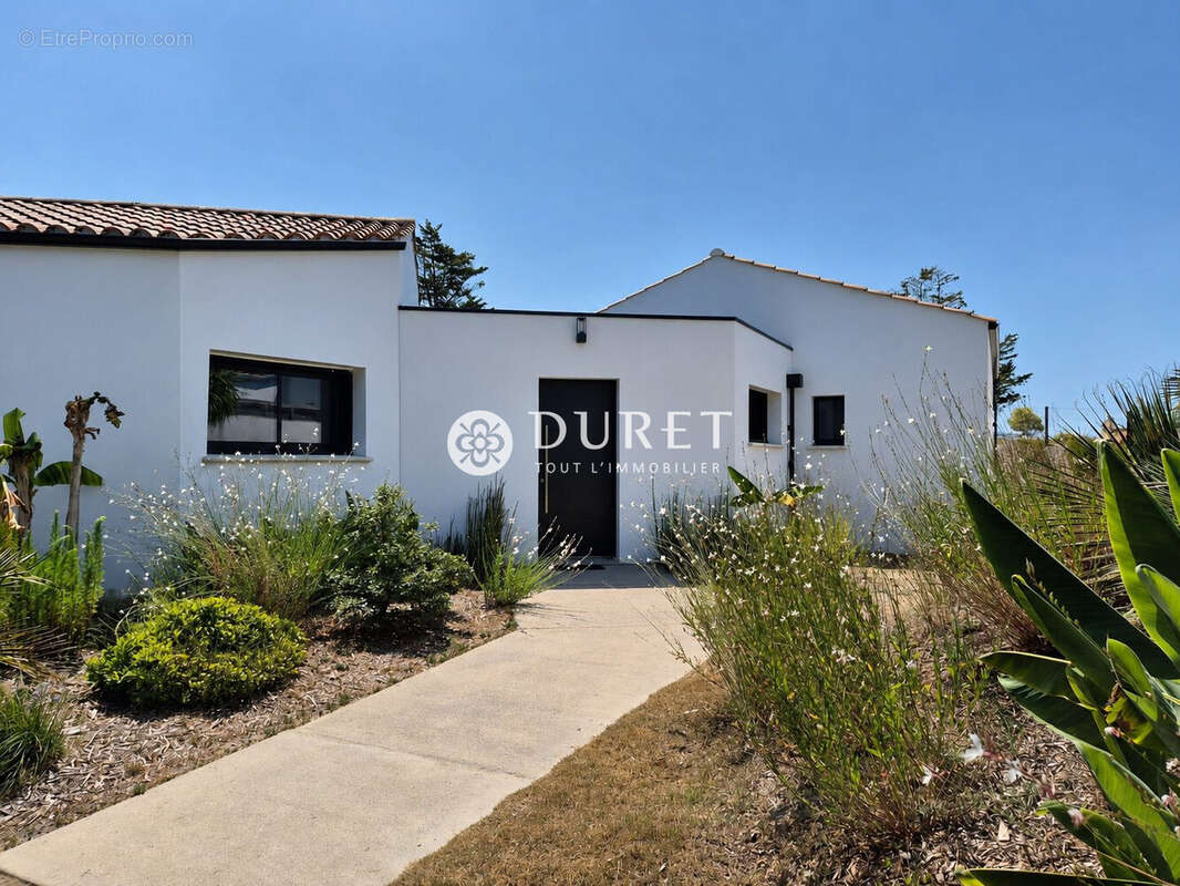 Maison 195 m² à Saint-Jean-De-Monts  - photo 2