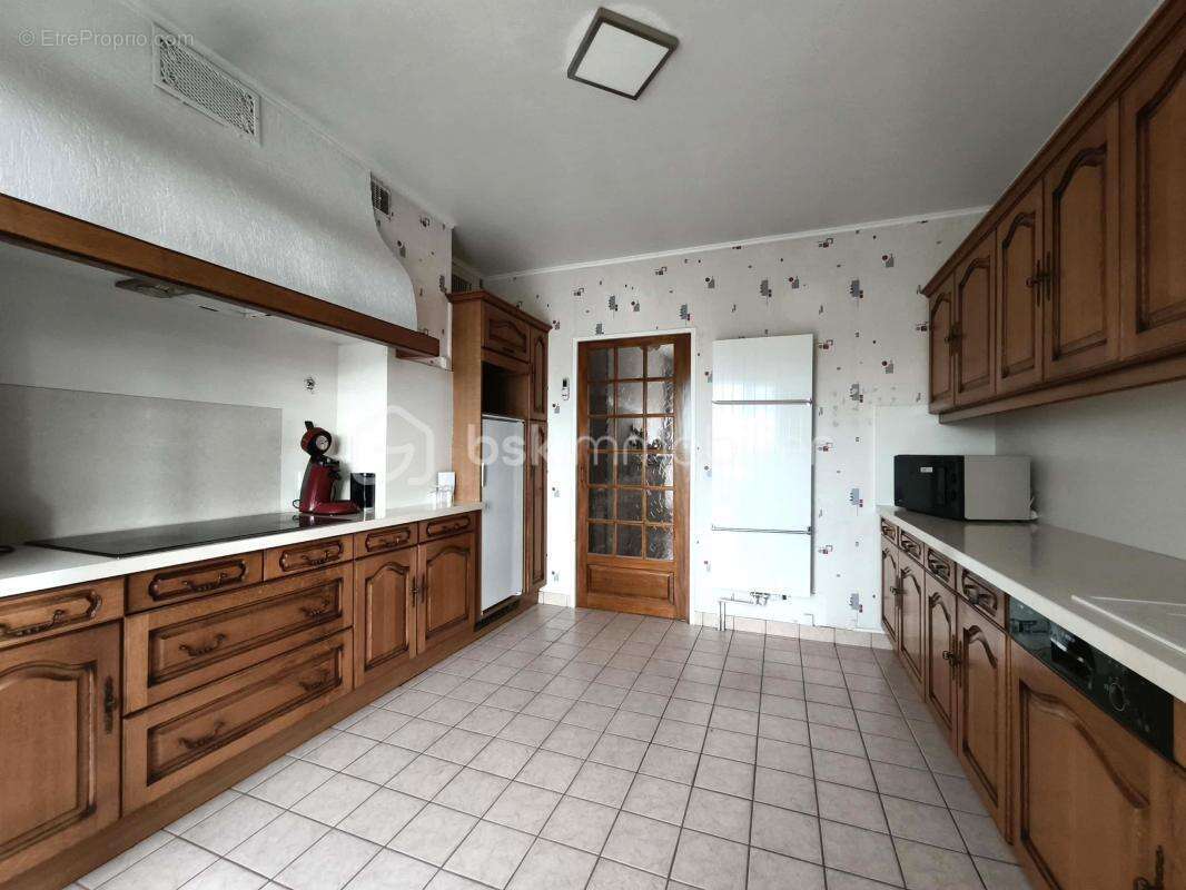 Maison à MONTMIRAIL