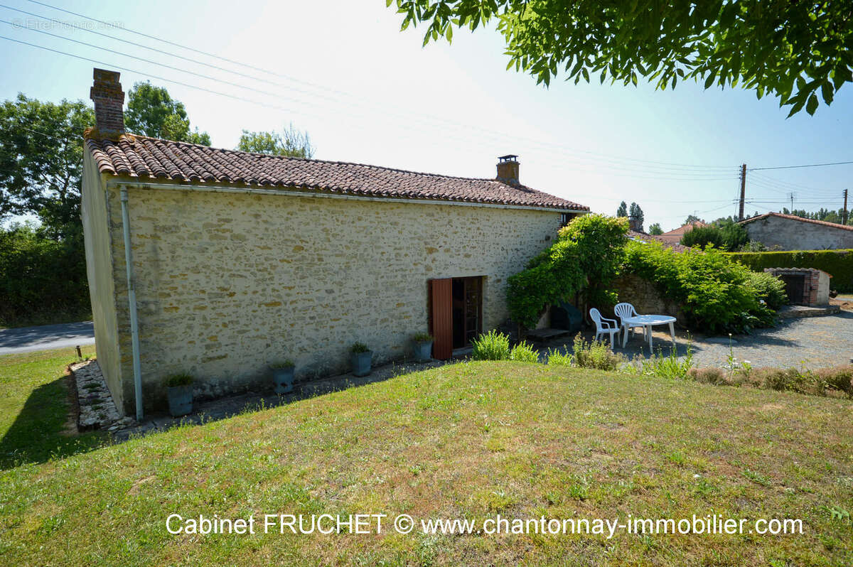 Maison à SAINTE-FLORENCE