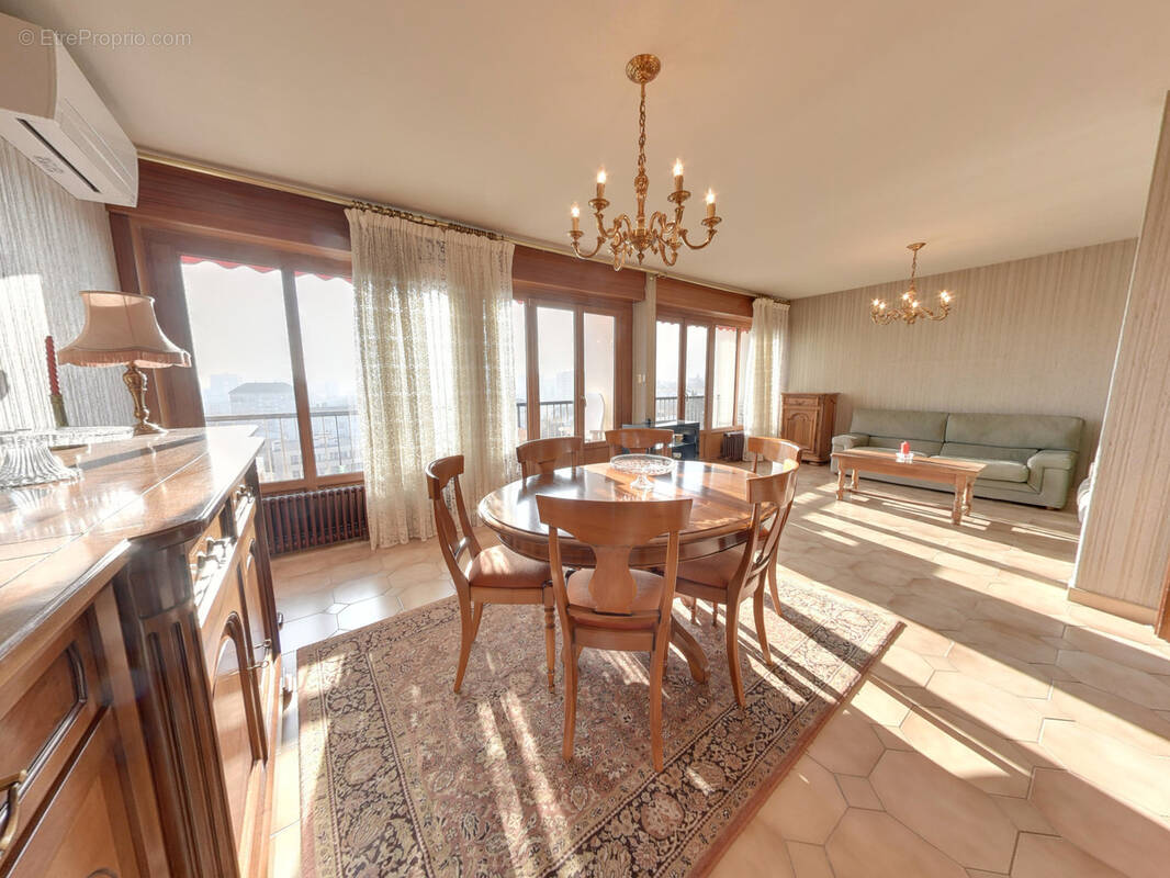 Appartement à ECHIROLLES