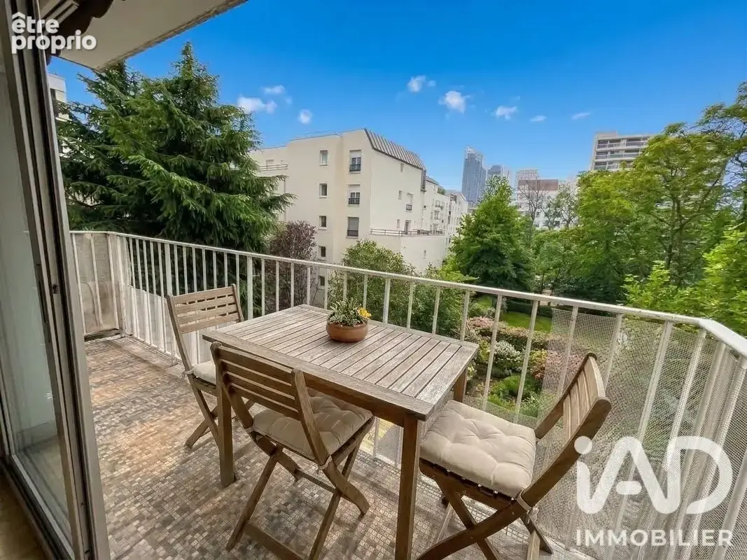 Photo 1 - Appartement à COURBEVOIE