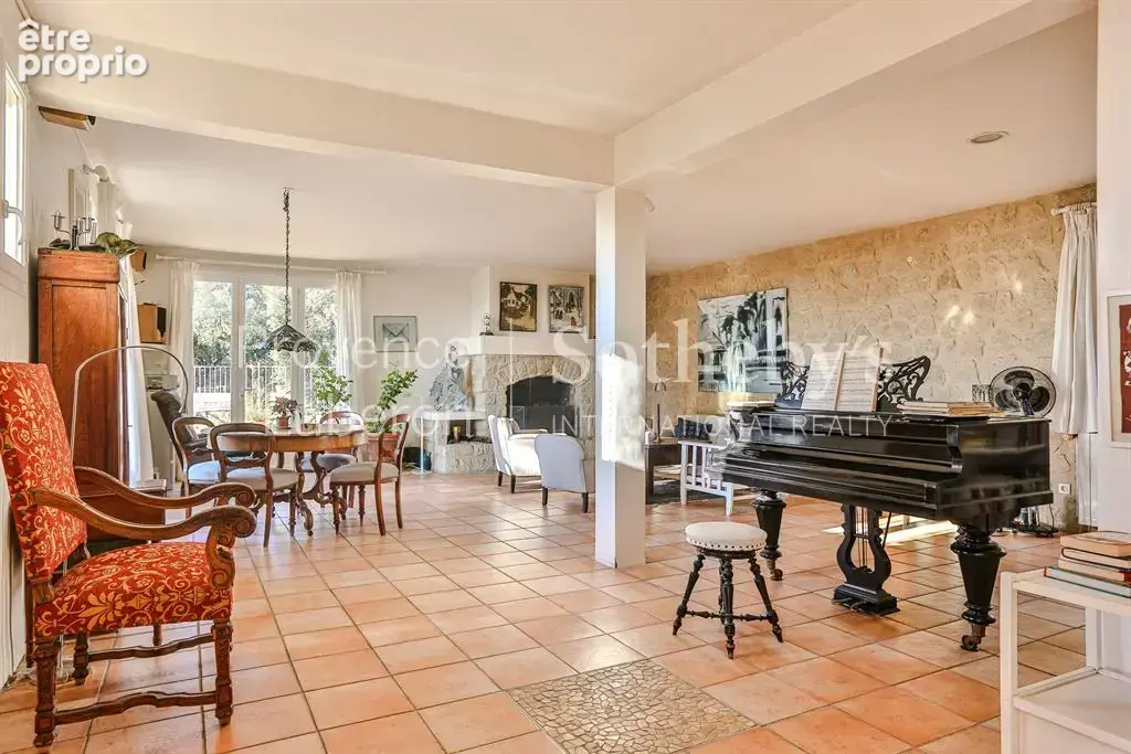 Maison de 200 m² semi-plain-pied avec piscine et maison d'amis - photo 8