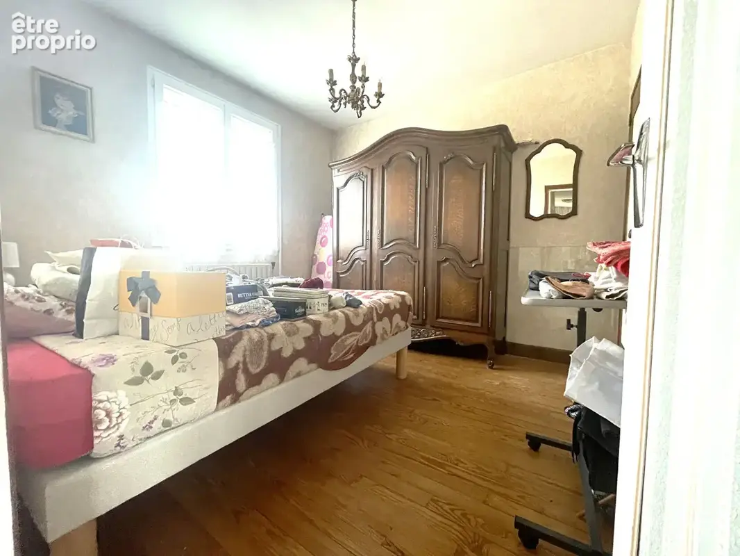 Dejà sous offre acceptée, compromis en cours de préparation à l'agence! Maison Bretteville Sur Odon 5 pièce(s) 80 m2 - photo 5